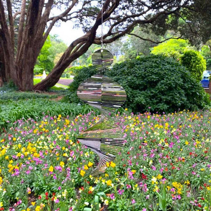 Helix 3D Wind Spinner Metal Outdoor Yard Garden Spinners Hanging Decor Ornaments