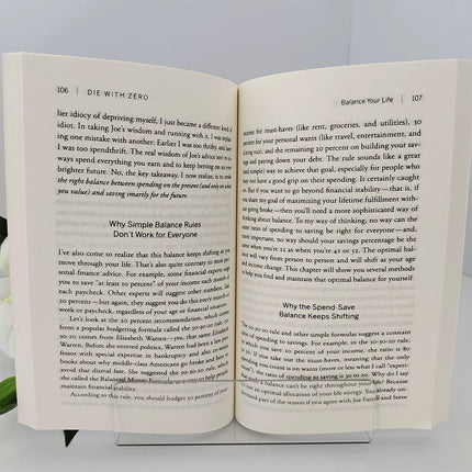 Die with Zero: Getting All You Can from Your Money and Your Life – Paperback, English