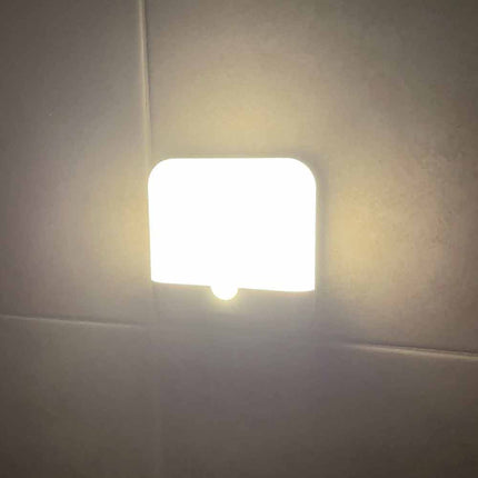 USB Rechargeable Magnetic PIR Motion Sensor Night Light, Dual Color LED Lamp for Bathroom Closet Stairs