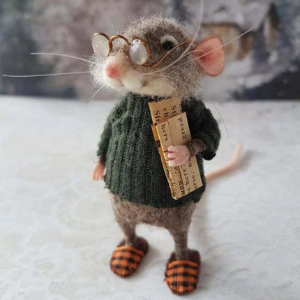12CM Christmas Tabletop Ornament, Adorable Handmade Felt Mouse Figurine for Holiday Home Decor Fireplace Mantel Shelf