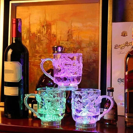 Dragon Pattern Color Changing Light Up Mug Novelty Drinking Cup Gift