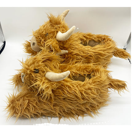 Highland Cow Slippers – Novelty Fluffy Plush Warm Animal Slippers (Adult & Kid Sizes)